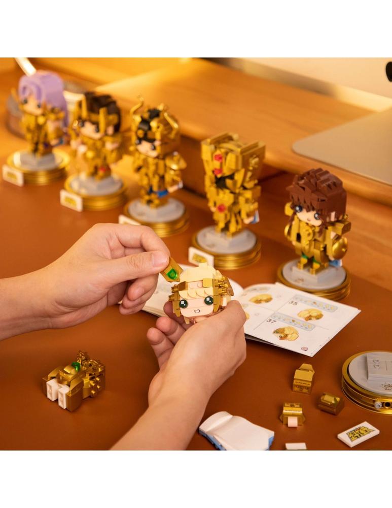Taurus mini set construccion 15.5 cm saint seiya