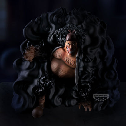 Figura Marshall D. Teach Black Hole One Piece 15cm