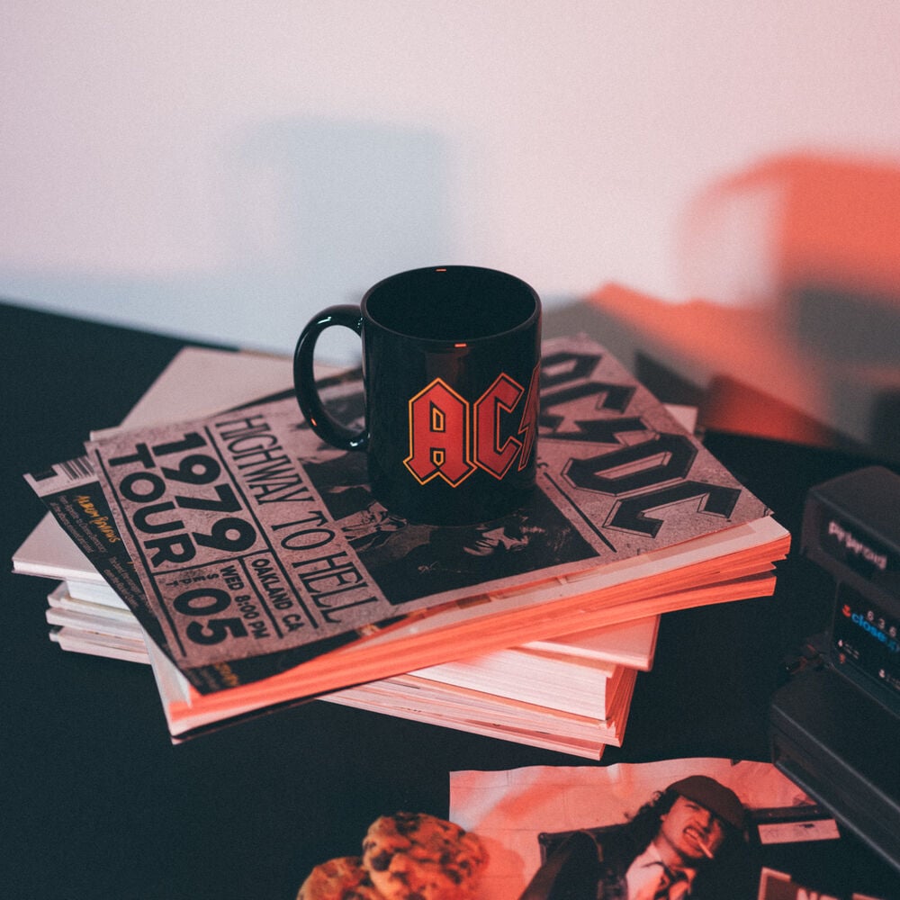 Taza AC/DC 350ml - imagen 6