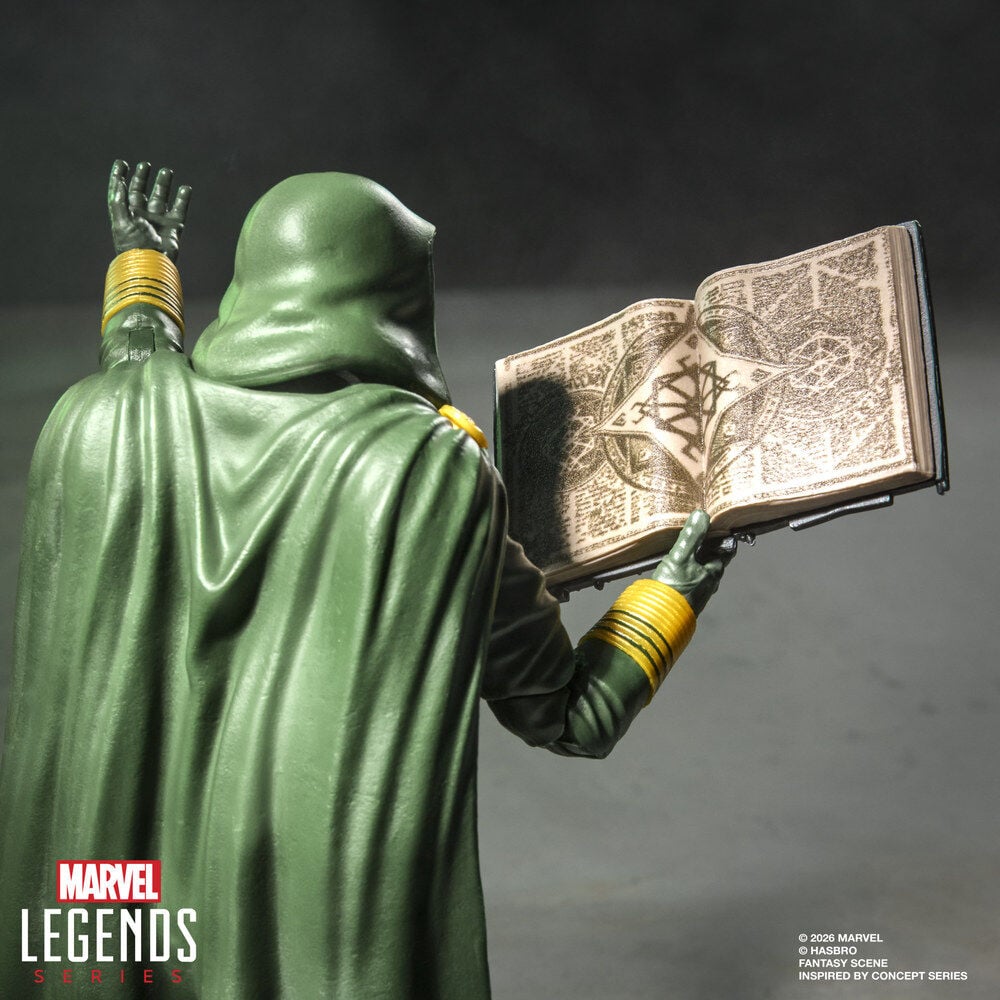 Figura Lord Doom Avengers Doomsday Marvel Legends Series 15cm