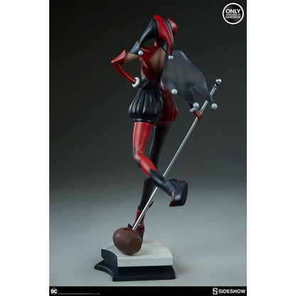Harley Quinn Artgerm Sideshow SSC200430 - vista trasera izquierda